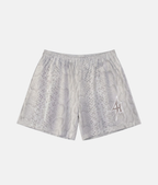 Short de sport 4Handle Diamond Skin avec motif imprimé peau de serpent gris et noir, grand logo 4Handle gris clair sur la jambe droite.